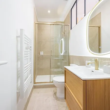 Apartment Phoenicia - Old - Bright & Air-conditioned Antibes
